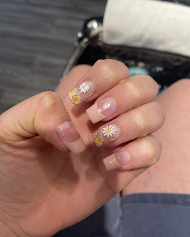 Hand painted daisies