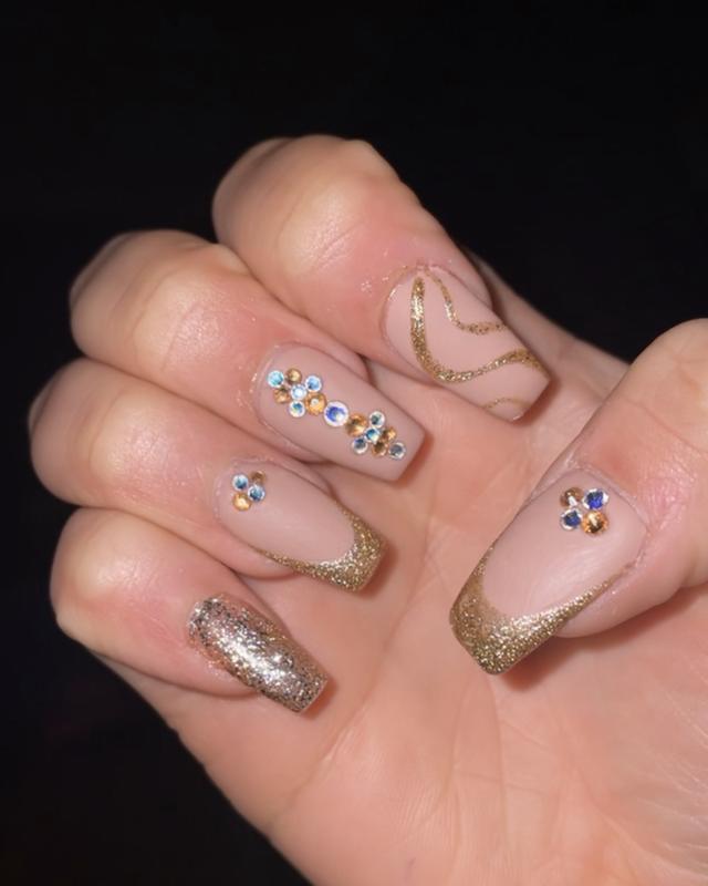 Gold glitter tips with crystals
